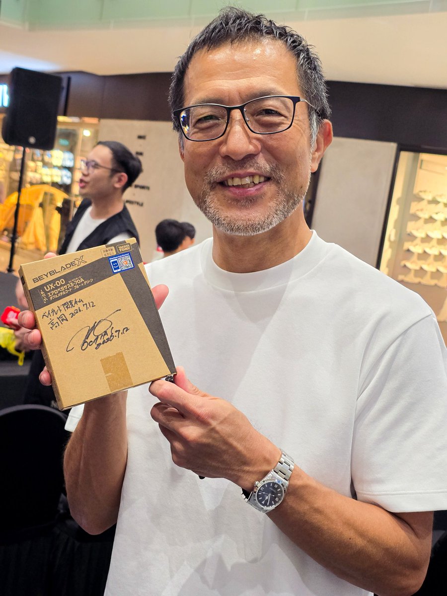 Deoulve's tweet photo. 『 #BEYBLADEX 』 S.E.A. Cup 2026

• Photo 02: Takaoka Hisato (General Manager: Marketing Products for BeyBlade X)

• Photo 03: Ochiai Kiyoshi (Managing Director: TOMY Asia)

• Photo 04: Kosaka Yuta (Face of BeyBlade X: BeyBlade X Dev. Team)

#AeroPegasus
#BeyPass
#Fuggler https://t.co/Omo9qK2xOS