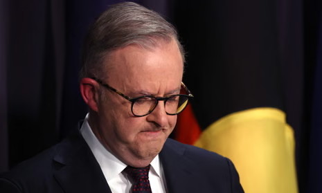 Ausbobsmit's tweet photo. If Anthony Albanese had a slither of decency, he would step down as PM until the Australian Federal Police investigation into him and his office has concluded. 

That's right. Albanese, the Australian PM, is currently under investigation by the AFP for alleged criminal conduct. https://t.co/PudJilXP33