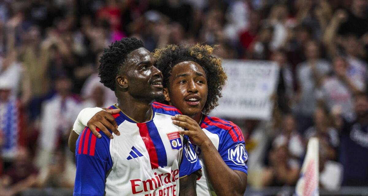 earth_of_foot's tweet photo. Juste un petit tweet pour souligner le match convaincant d'Ernest #Nuamah hier soir.

Son entrée au match aller avait été intéressante. Il a confirmé cela au match retour.

Déjà intéressant avant sa blessure aux ligaments croisés, je trouve qu'il est revenu très affûté avec un QI foot bien meilleur qu'avant.

Le "poulet sans tête" semble bien loin maintenant avec un sens tactique bien développé et des choix la plupart du temps judicieux.

Autre chose également : sa patte gauche sur CPA va nous faire beaucoup de bien.

Hâte de voir sa prestation face au #Fener, mais lorsque certains auraient préféré le voir sur l'aile gauche, le match d'hier est une belle piqûre de rappel qu'#Ernest est un véritable ailier droit.

#TeamOL #OLSpartaPrague