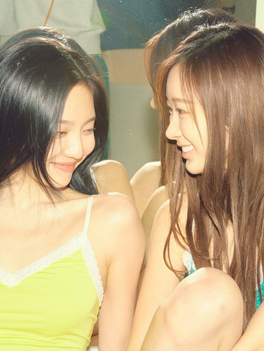yhazuo's tweet photo. these are from that night with the girls and i’m still not over how fun it was  the neon top, the close-up laughs, the pure chaos… https://t.co/w24OLv3gP2