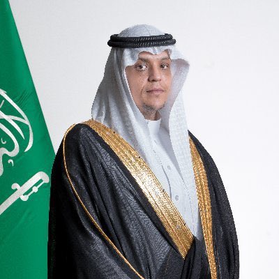 Rocke1110's tweet photo. 🔴 اللي يصير حاليًا في الفضاء الرقمي يستحق الإشادة..

الوزير سلمان الدوسري وزير الاعلام 
د. عبداللطيف العبداللطيف رئيس هيئة الإعلام 

واضح إنهم يعملون بهدوء بعيدًا عن الضجيج، لكن النتائج تتكلم عن نفسها 🇸🇦👏🏻

من حجب الحسابات المسيئة إلى التصدي للمحتوى الهابط والمنفلت؛ فيه شغل واضح لتنظيف المشهد الرقمي وحماية المجتمع من التجاوزات.

والحجب الأخير لبعض الحسابات المسيئة، ومنها حساب #هند_القحطاني ، يؤكد أن النظام فوق الجميع.

استمروا.. هذا الشغل اللي يُشكر عليه 👏🏻🇸🇦
