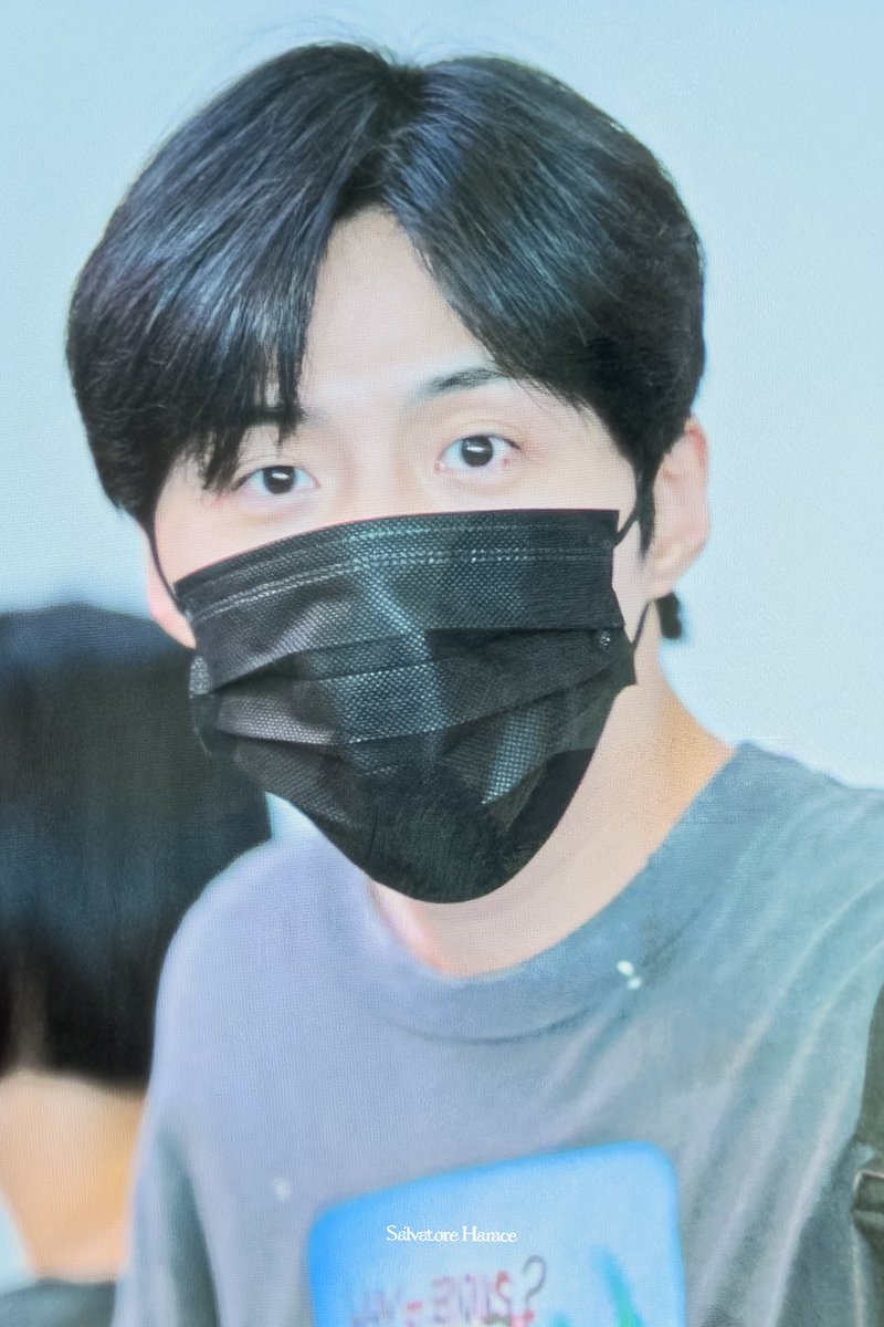 SalvatoreHarace's tweet photo. 260812 ICN
🐶:스위.. 뭐였지❓
스위덤이요••••
🐶:어어 맞다맞다‼️‼️

#김선호 #kimseonho https://t.co/0ueSrD1HAS