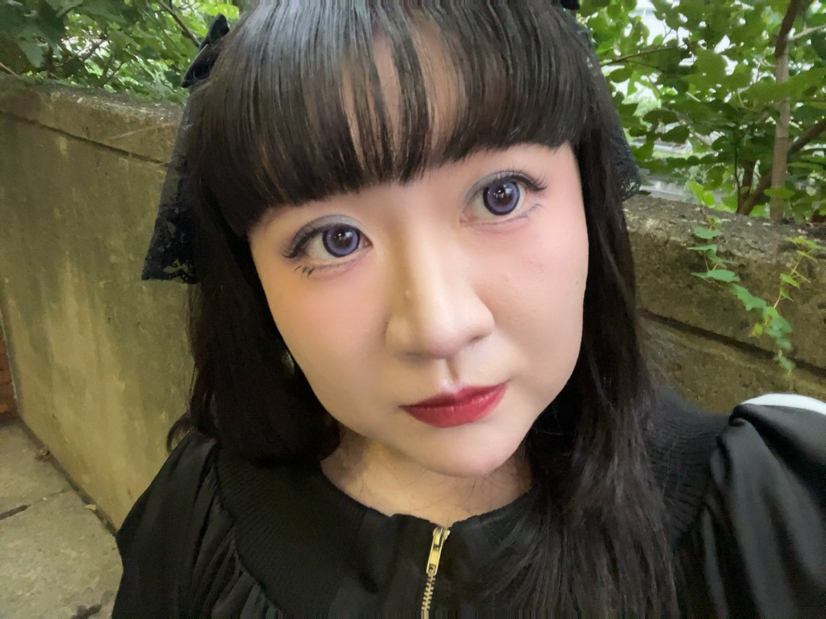 s2_Ukitty's tweet photo. 2日目はもののけ姫歌舞伎観劇！
長時間座るのでﾀﾞﾚﾃﾞﾓﾚﾙﾜﾝﾋﾟ半袖long
を着ていき、快適に過ごしました✌🏻
下の描きまつげが上手くいったのと
この日のｱｲｼｬﾄﾞｳﾌﾞﾚﾝﾄﾞが好きなので
記念投下しておくﾖ🙆🏻 https://t.co/GLGjBVMLPM