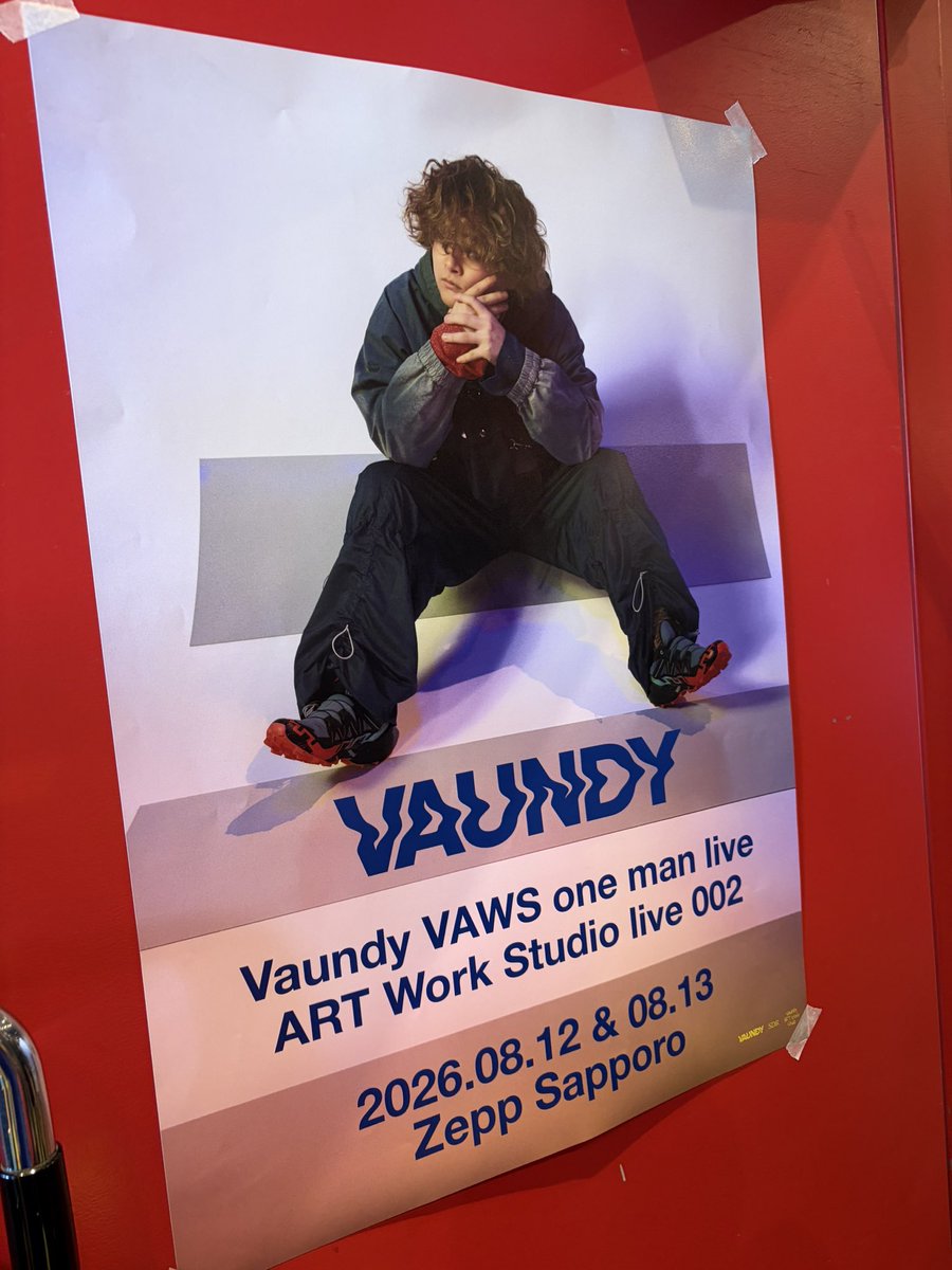 tmk_VAWS_FM_MGA's tweet photo. 002初日!!今日は楽しむぞ!
写真撮ってくれたvawsの方ありがとうございました😭
#vaundy
#live002
#zeep札幌 https://t.co/fadbsfSUP0
