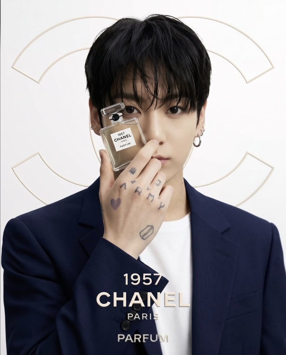 InesDelena's tweet photo. Jungkook x Chanel 1957
#JungkookForChanelFragrances 
#JungkookxChanelBeauty https://t.co/IdtQhyHZ4w