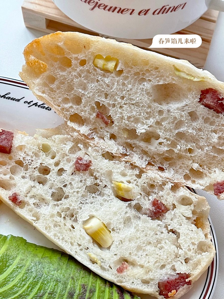 HarlandPerxqfw's tweet photo. Went from burning toast every morning to mastering sourdough u0026 perfect omelets—small kitchen wins that turned my chaotic 2024 mornings into calm ones. https://t.co/fA7knrjyea