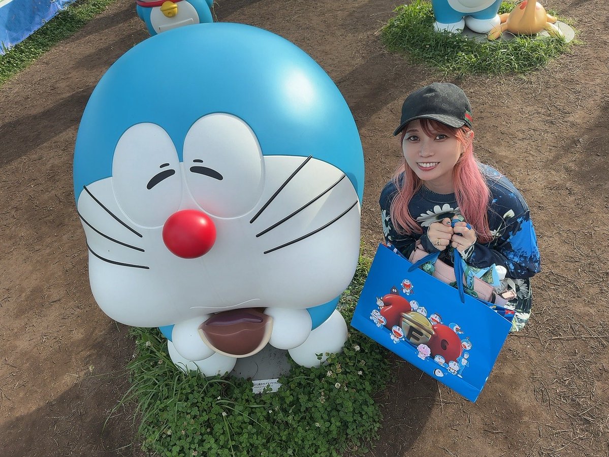 chihiroKWKM's tweet photo. その5
このもぐもぐドラえもんに会いたかったんです💙
入場特典はたぬきでした🤎　
#ドラえもん #100ドラ東京　

まだつづきます🩵 https://t.co/tGvFz3DA0G