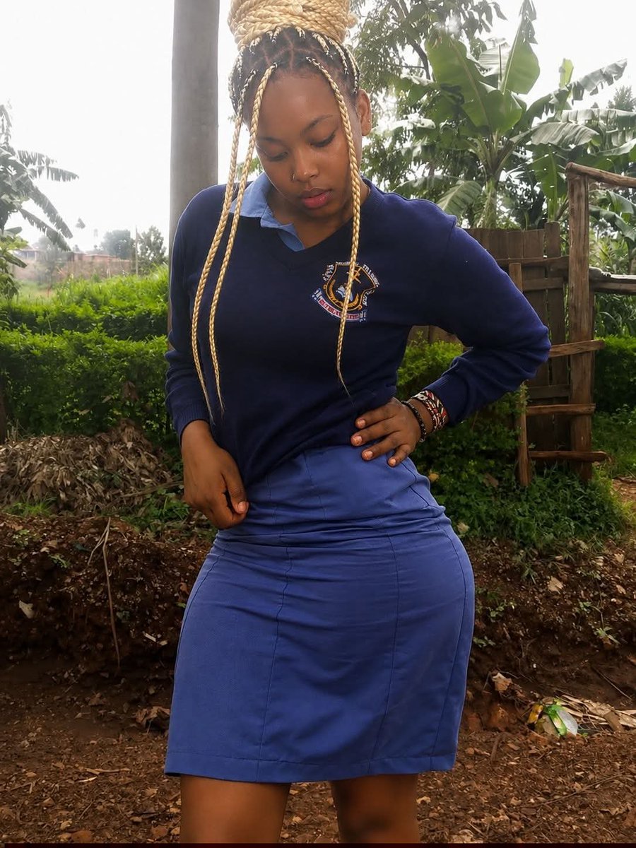 mzeewamisemo's tweet photo. Unajua nini kuhusu madem wa KMTC 😂😂 https://t.co/1brE9tl4dz