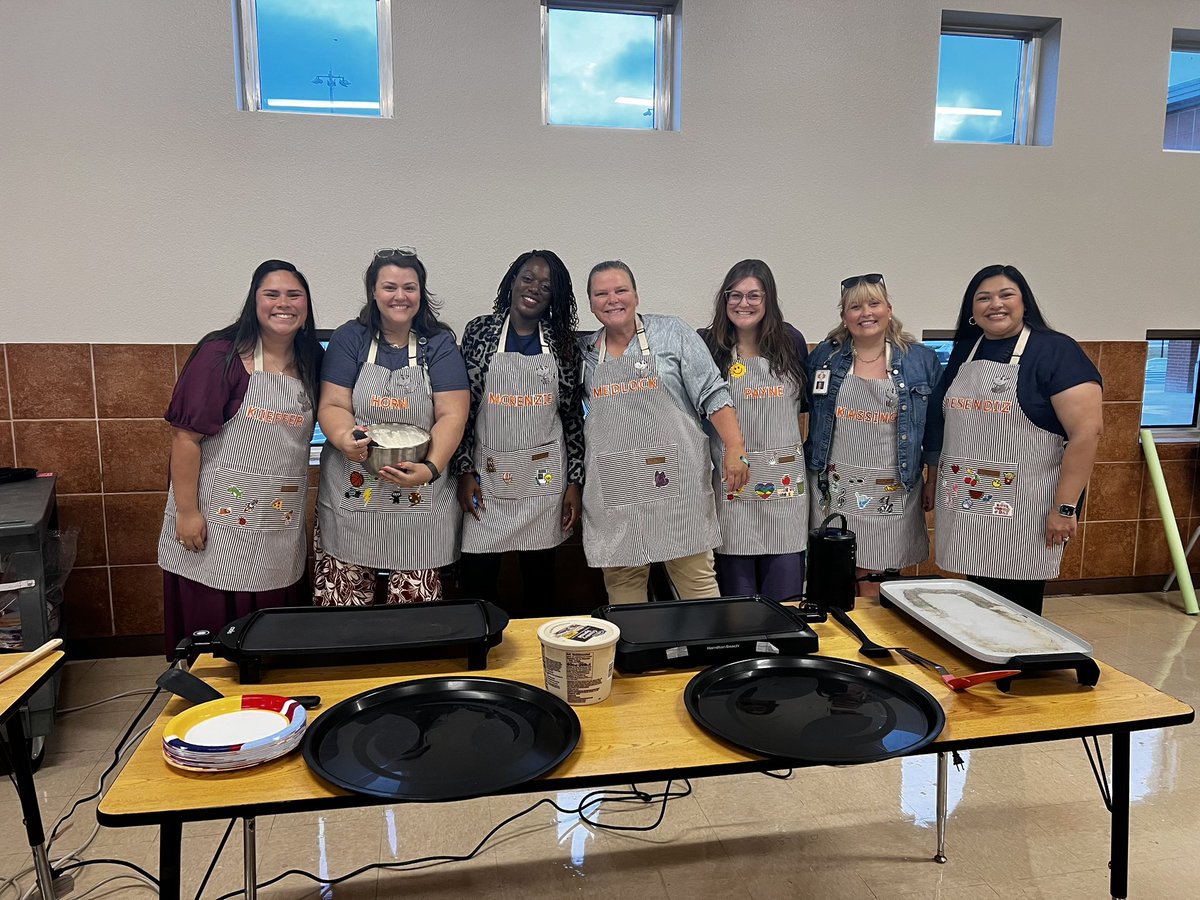 msesparzaa's tweet photo. Pancake breakfast to launch the school year! #allinforthewin https://t.co/QAusHPCMka
