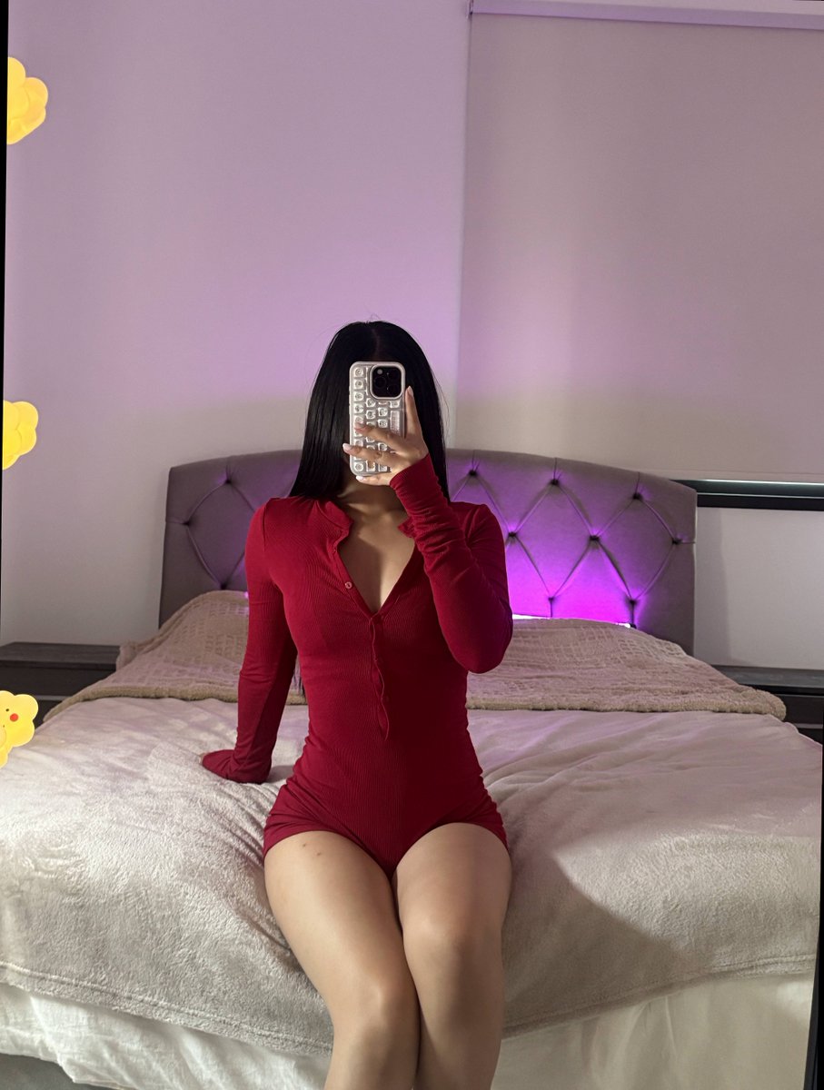 Lindsey_mae6's tweet photo. need someone new to yap with hmu tg kikicuti 👀 https://t.co/bmsMH11nOn