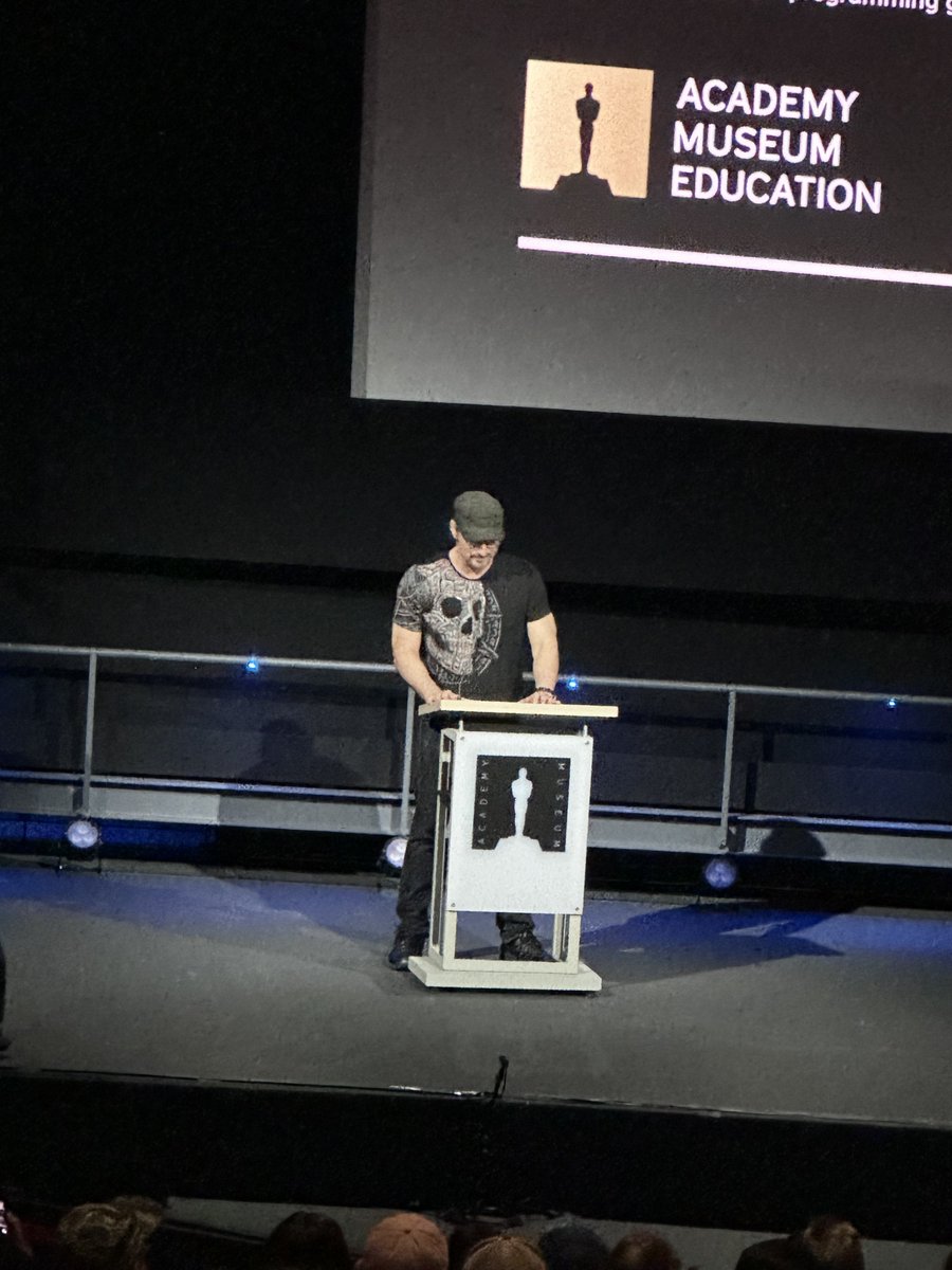 gvonkoth's tweet photo. @SaveYourCinema Was there recently with Robert Rodriguez in attendance for the anniversary of From Dusk Till Dawn and Spy Kids! Wonderful theater! https://t.co/IFQ6ZS53sJ