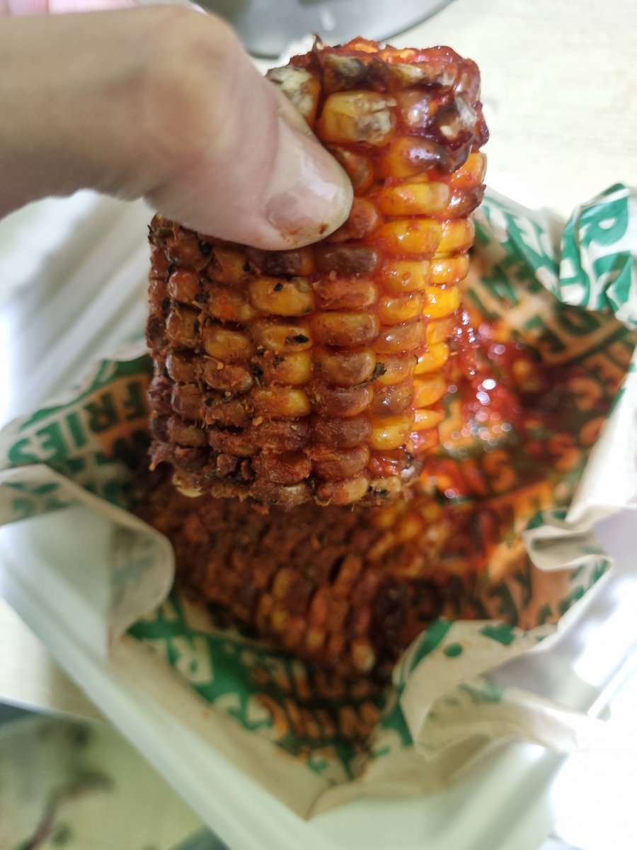 DaNa22XD's tweet photo. @WingstopMexico Estás son tus Corn Ribs?  O es que tu personal no quiere trabajar los lunes. Mandan lo que quieren, preparado como quieren. Si no tienen los insumos, quiten los productos del menú de la sucursal que no los tenga!!! https://t.co/MqksfoWSn7