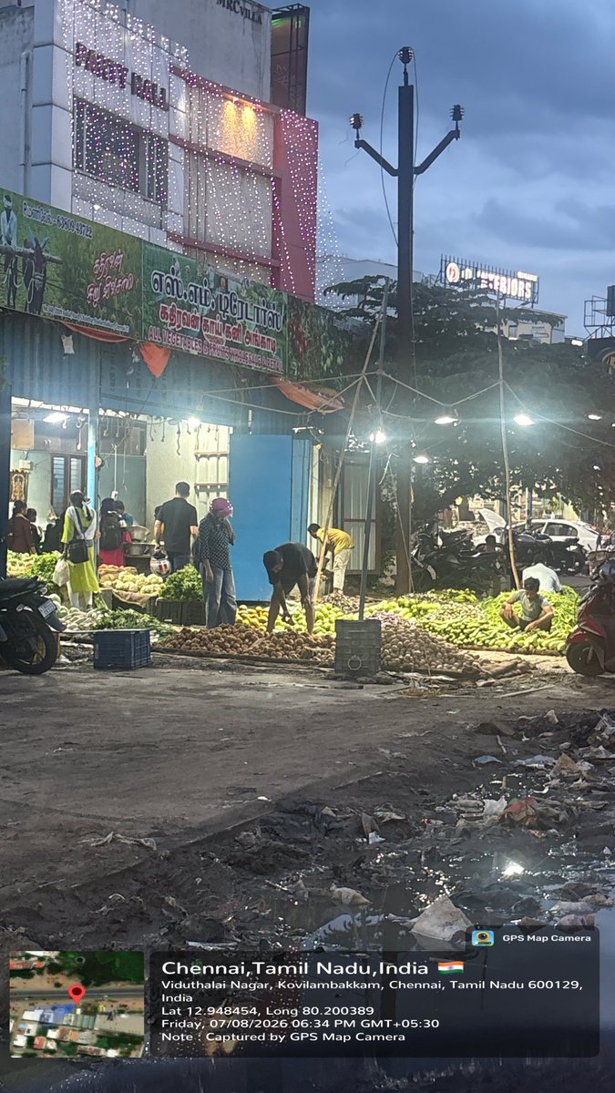 raonline2's tweet photo. Photos taken on various days. High traffic area and a police booth near by. How could police turn blind here. Any special privilege for the shop owner or authorities afraid??  @COPTBM @CMOTamilnadu @Tambaram_Corp @ecrsaravana0014 @pallikaranaii @reclaimchennai @DavidManohar7 https://t.co/7qQWTm4Qze