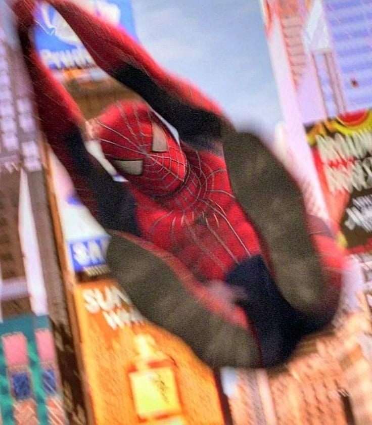SpiderManVibe's tweet photo. Me arriving to my bed at night https://t.co/Hp3FKOVAjB