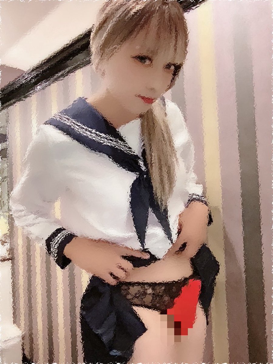 gw4yi4's tweet photo. みんなsnsでパンツちらちら見せて　全くもう！パンツは見せ物じゃぁな……あ、、、 https://t.co/YeT6TUZrJl