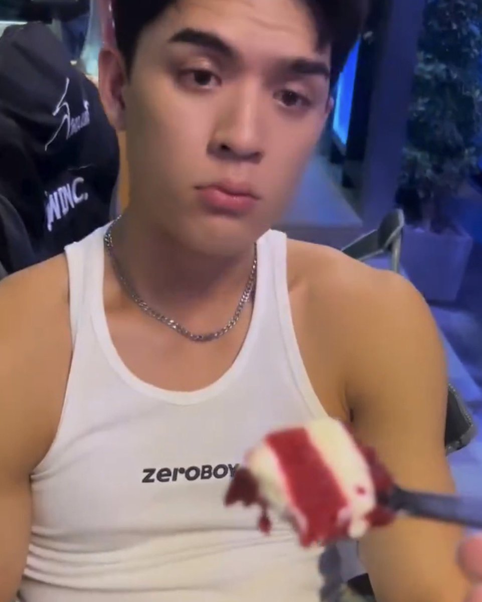 semparrier's tweet photo. #จ้อดหมีอุ้ดๆ 4 https://t.co/sSCorLvcO9