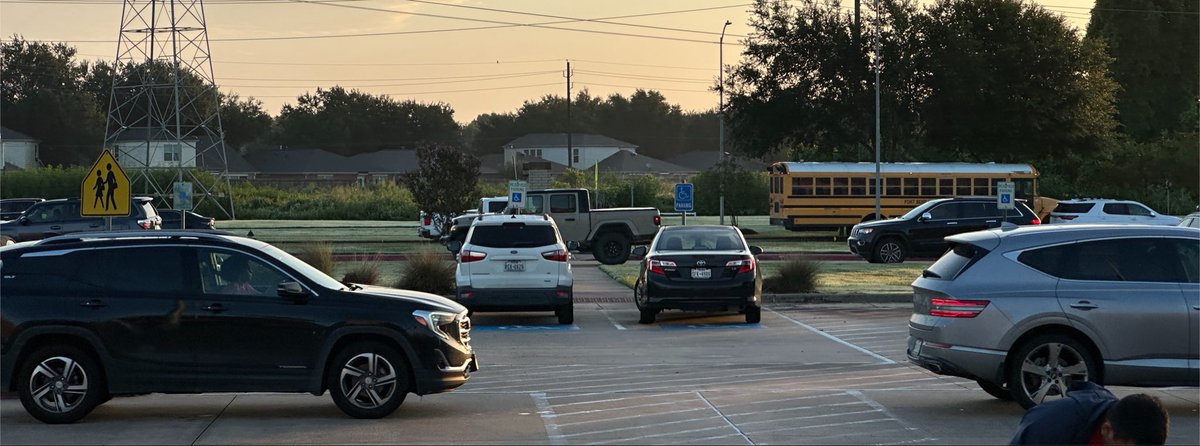 RPHS_Panthers10's tweet photo. @RGAPMobileLive @RPHS_CCR 🎯#BackToSchool26 🎯: Cars, cars, and more cars…! Welcome to our 1st day of school!#BeInnovative #BeIntentional #BeInclusive #EveryPantherEveryDay @RGAPMobileLive @RPHS_CCR #ALLIn26 #MakeYourMark https://t.co/d7GL9W448Z
