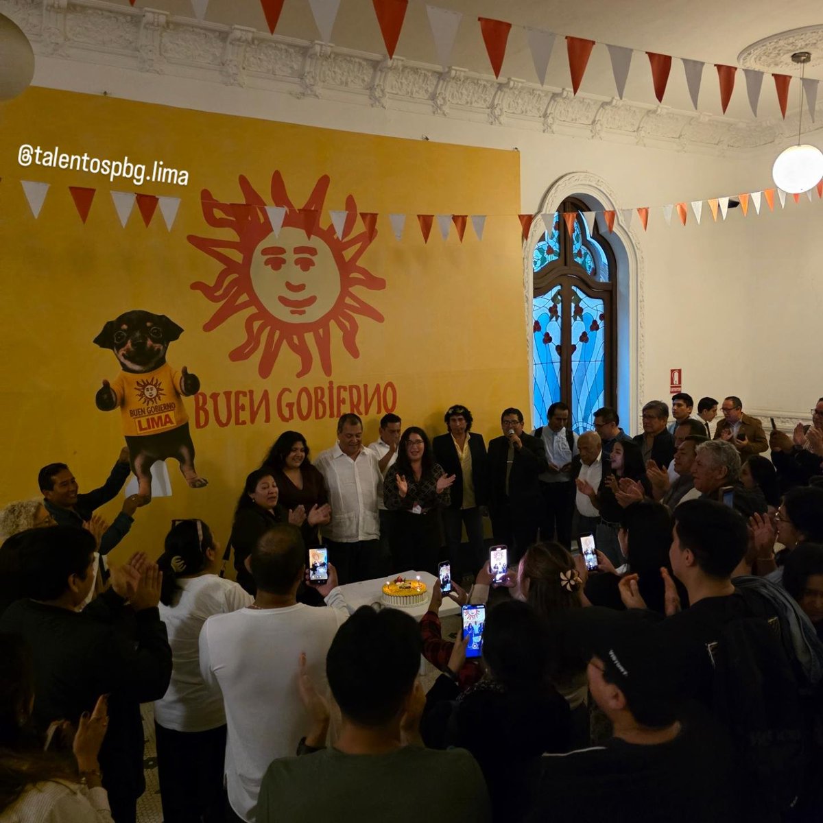 Talentospbg's tweet photo. Martes de @BuenGobiernoPe 🌞
#BuenGobierno #PoliticaPeruana #Peru #JorgeNieto #ConstruyendoFuturo #GobernarEsUnir https://t.co/v1AortcZTM