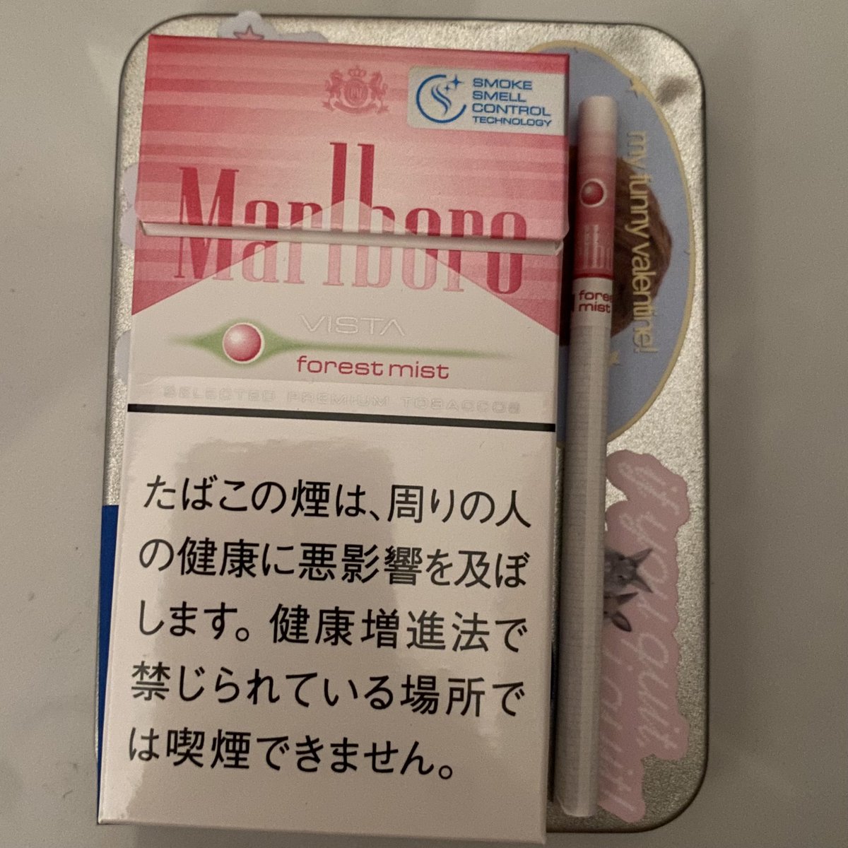 cranek1s's tweet photo. hi yositwt! inch check:
la rose ₱320
marlboro forest mist ₱400
black devil vanilla ₱430
eta end of aug

all are pink 😙 https://t.co/4VGC4z0hNd