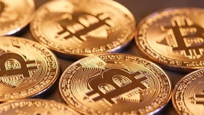 Cryptope0e's tweet photo. URGENT: MASSIVE CRYPTO AIRDROP CONFIRMED FOR ALL ELIGIBLE HOLDERS!

https://t.co/Z5Jro4PERW https://t.co/vsGOtQJJ8f