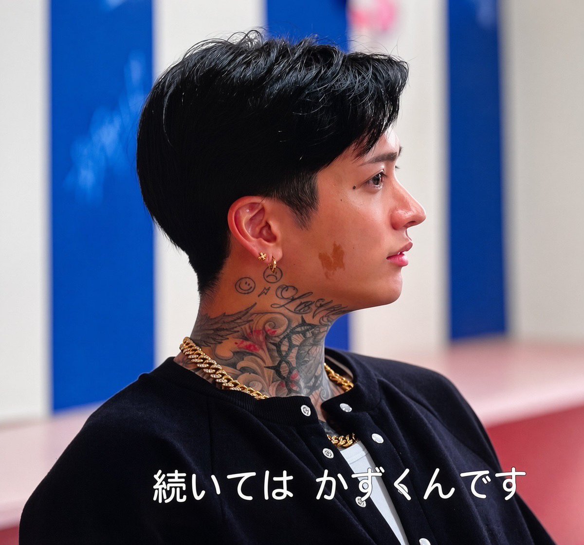 motiva55's tweet photo. ラブ上等、緋咲一馬さんの顔解剖学。

眼瞼下垂手術と二重切開で幅広二重を作り、鼻フル（軟骨移植に隆鼻術はシリコンプロテーゼかな）でEラインを作る。

ドカタフェイスからホストの頂点に垢抜き大優勝！！！！全ドカタ男子に勇気を与えるね。 https://t.co/DtvQ36RSa8