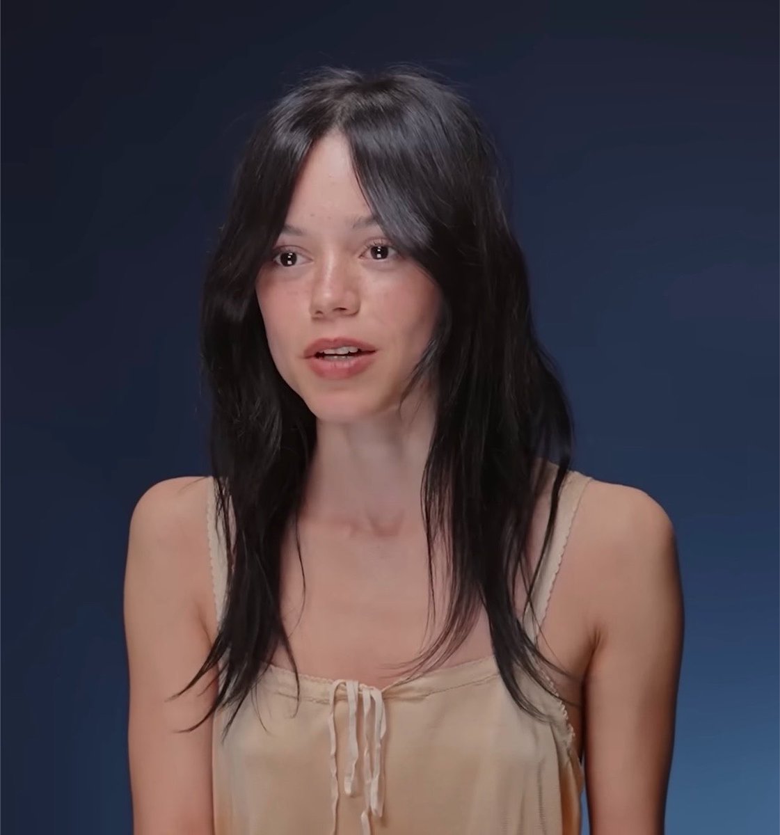 marioliveirain's tweet photo. Sério, queria muito saber o que aconteceu com Jenna Ortega. 

Que tristeza isso. https://t.co/sSrbIPn8CF