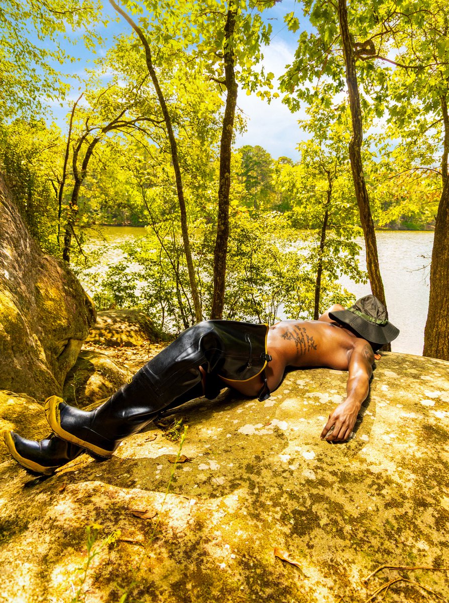blackboynudity's tweet photo. Photographed by me https://t.co/BsduJKe4RX