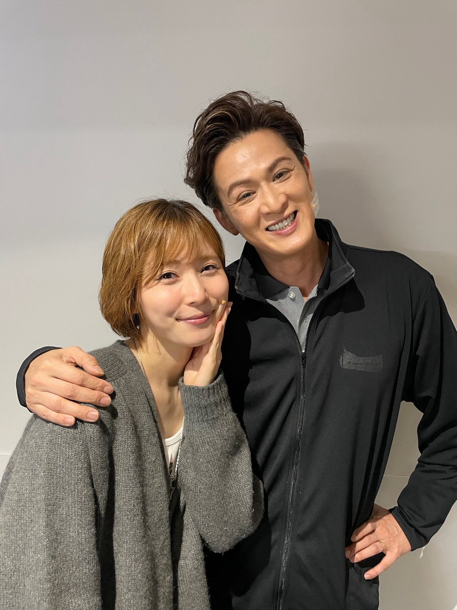 ShinyaNIRO's tweet photo. 『DEAR EVAN HANSEN』
僕の娘❣️ゾーイ役の #松岡茉優 ちゃん。
なんてリアルなお芝居をする人なんだろう🫨去年の「やなぎにツバメは」もとても良かった。父として、本当に思春期の娘の様にハラハラしてしまうw そして、手を焼きそうな感じもある（笑）

本人は竹を割った様なサッパリとしたオモロい人。きっと同級生だったらめちゃめちゃ仲良しになるタイプ🤪

初ミュージカルで血の滲む様な努力をしている姿を親心で見守って来たので、日々の成長に本当に泣けてくる😭
堂々たるミュージカルデビュー🌟むしろ、ミュージカル界に一石を投じたよね✌🏼

#dearevanhansenjp