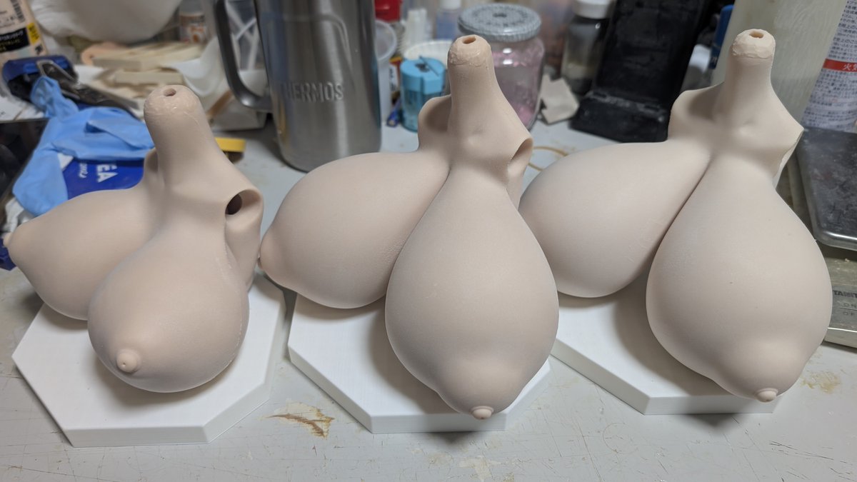 yamashinn0107's tweet photo. 前回のコミケではご用意できなかったパーツも少数ですがお届けできます！是非、ご来場の際は当サークルにお越しください😉
#60張乳/#50極乳 https://t.co/Uw1VmqjMW1