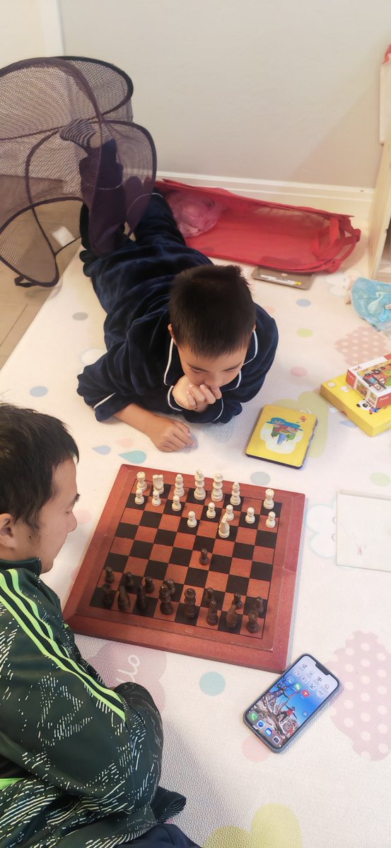 DaphneLoritrzo's tweet photo. Laughter fills the playroom today! My little one taught me to build a block tower that’s taller than both of us—messy floors, big grins, and pure magic in every block we stacked https://t.co/nQjfYSRujz