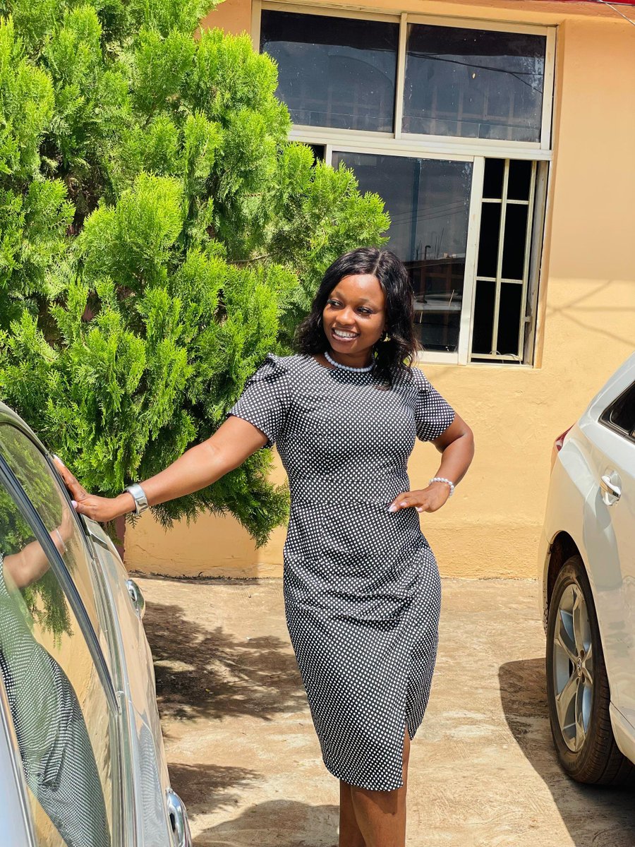 Chinemerem40171's tweet photo. your unique corporate 
you need to always stand out, even in your work place 
👗@Geras  Exclusive stitches 
 #100millionviews #fashiondesignerinnigeria #fypシ゚viral #fyp #fashiontrends https://t.co/3w3g7hRBeD