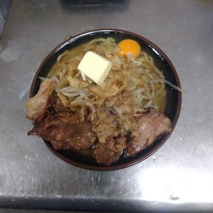 PalaceRamen's tweet photo. 昨日の１杯、
特製ラーメン　塩　野菜・味付脂増し https://t.co/FDZOyqIr27
