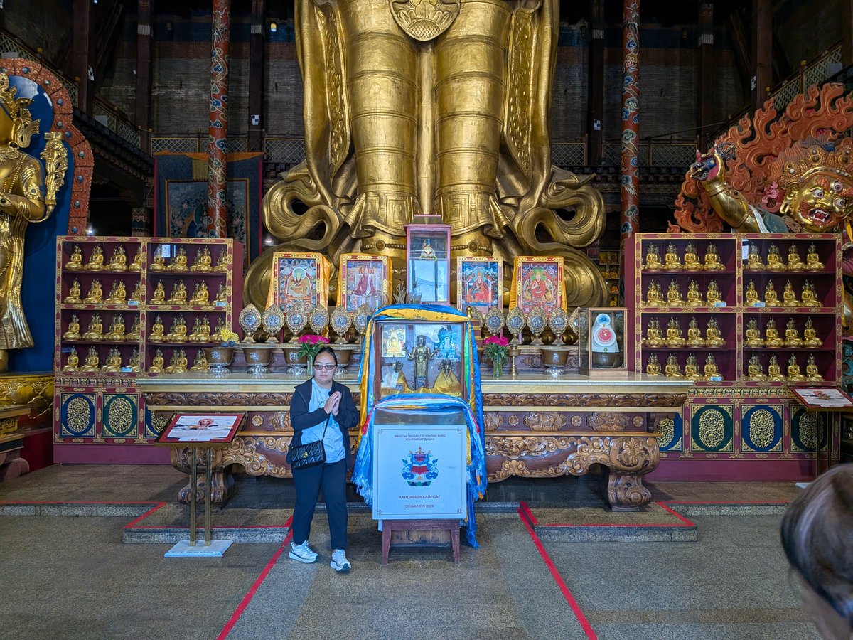 Oharvest33's tweet photo. Gandan Monastery is a Buddhist religious building complex in Ulaanbaatar, Mongolia https://t.co/lvvsHhCdbE