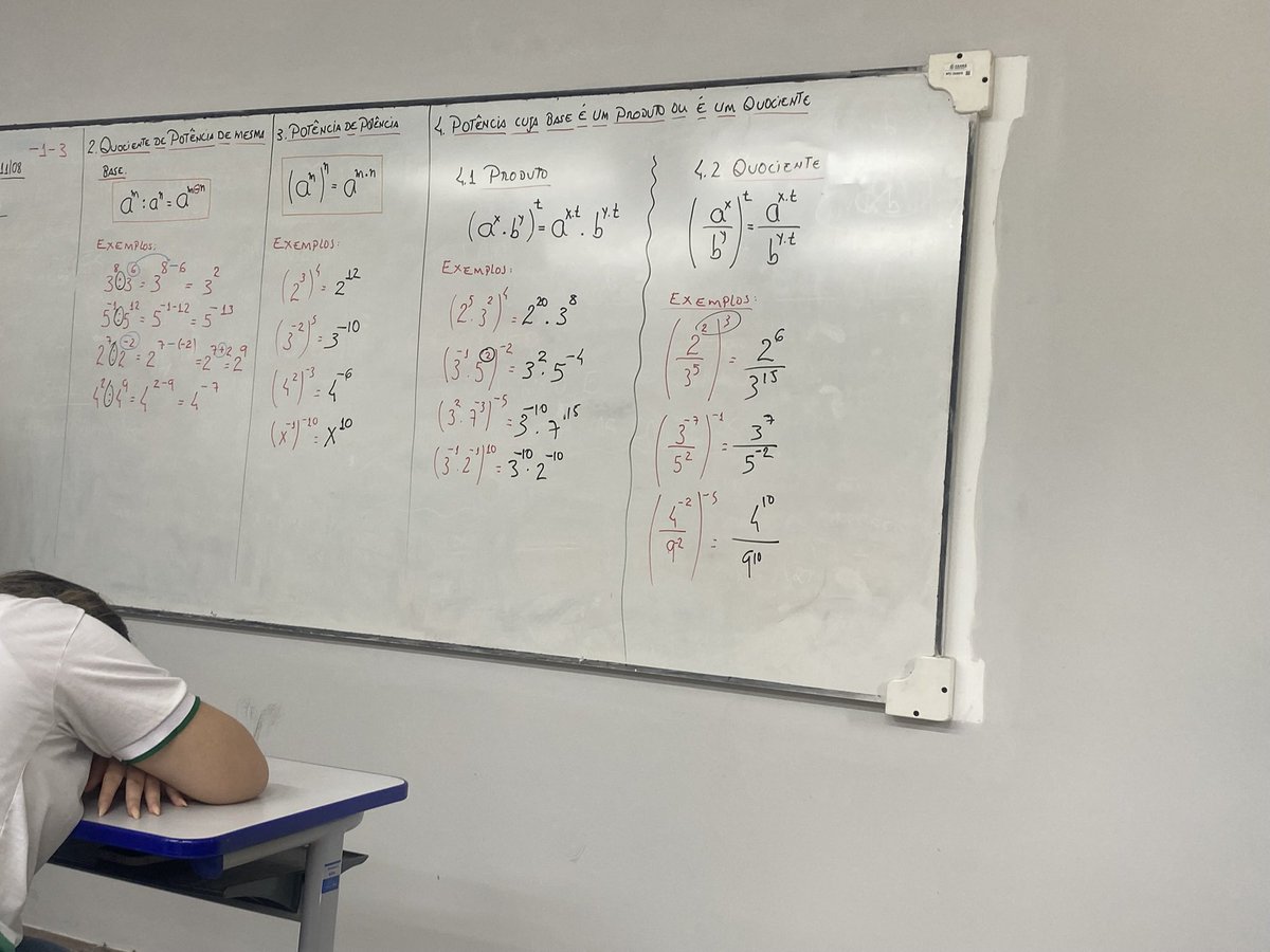 RoonCartomante's tweet photo. “mesa aberta?” A situação do cartomante: https://t.co/DkxKXDT6yh