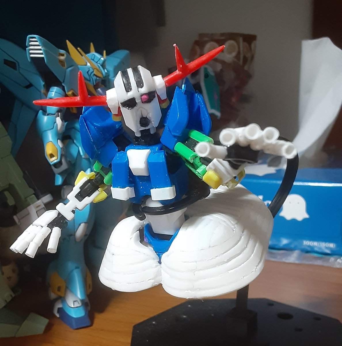 oqPpSH1ZhXLW4zA's tweet photo. #他人の持ってない模型を晒してみる
戦闘フィギュアで作ったジオング。
隠し足を持っていて違和感あるパーフェクトにもなれます(笑) https://t.co/XvtXZZ7t1N