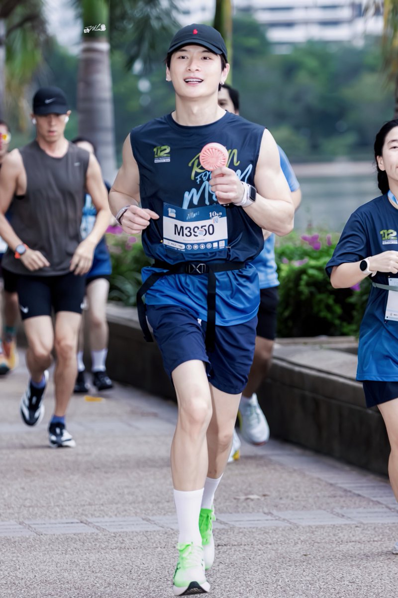 WilaGal's tweet photo. [260812]「K.P」💚 🐢

@kristtps ความสดใสยามเช้า ☺️

#12AugustHalfMarathon  
#RunForMom2026 

#KristPerawat #ยูยู่ของคุณพี https://t.co/kFKjT3pdsW
