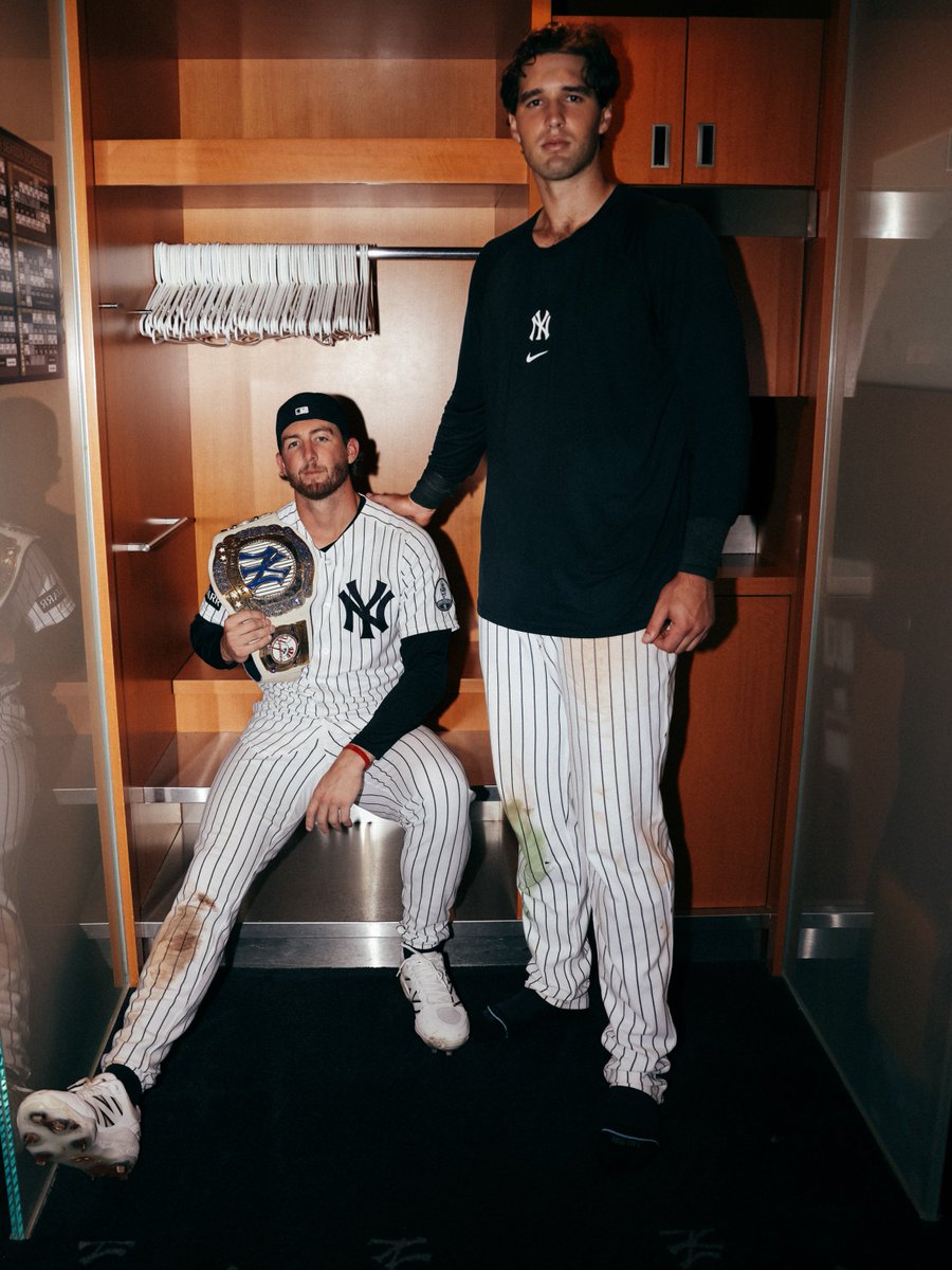 Yankees's tweet photo. Did we just become best friends? 

#RepBX https://t.co/6B5DeHQOcd