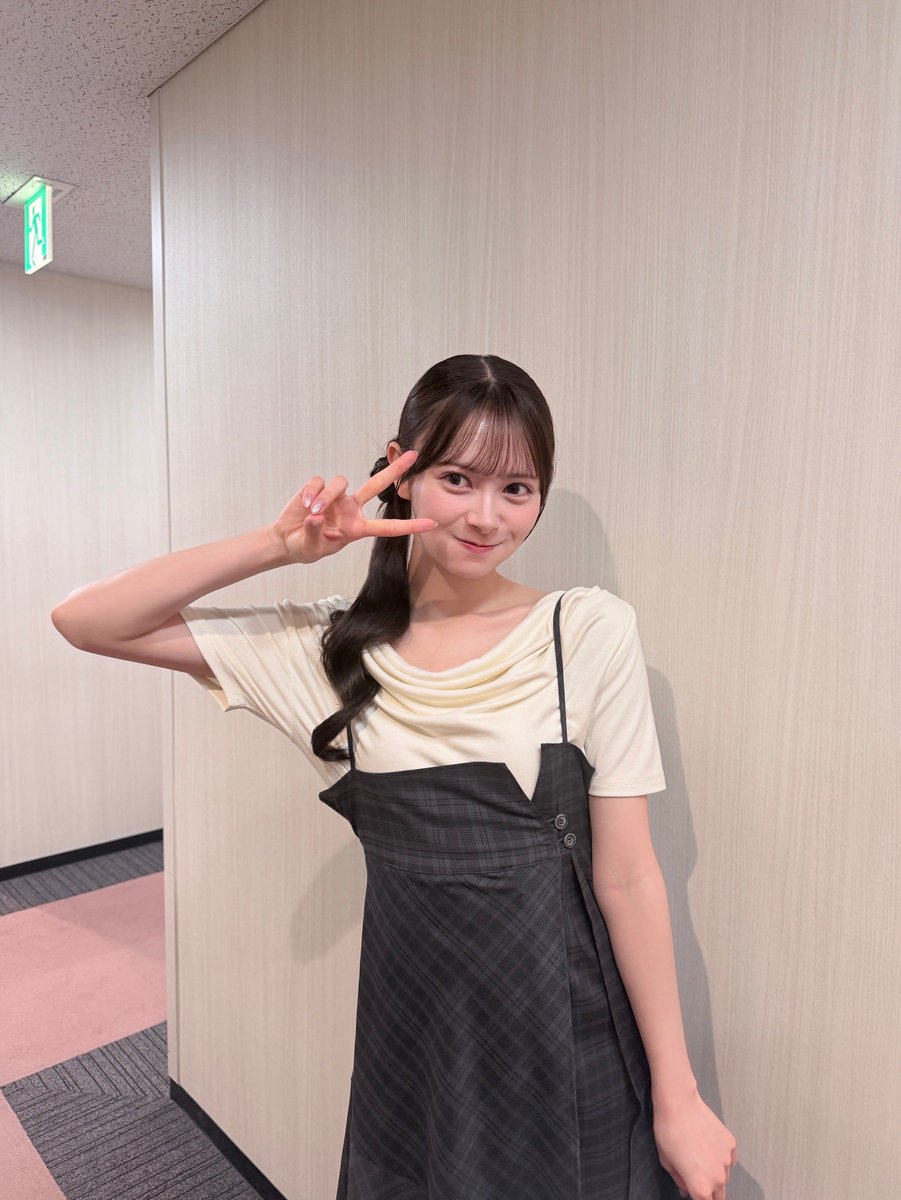 AKB48_staff's tweet photo. 🌤️⏰ #めざましテレビ ⏰🌤️

#イマドキ コーナー👗
めざましじゃんけん✌🏻
#伊藤百花 @momoka_ito1206 が
出演させていただきました🍑
ご視聴ありがとうございました🤭🤍🤍

伊藤百花がセンターを務める
新曲『好きish』再生リストこちら🎮
❥ https://t.co/sTjXgr0nnD

リリース���ベント情報はこちら���
❥ https://t.co/c11H0ucrew

9月26日〜27日開催の
Kアリーナコンサート🎤🏟️
現在チケット受付中🎟️
❥ https://t.co/MjJtSsTXIV