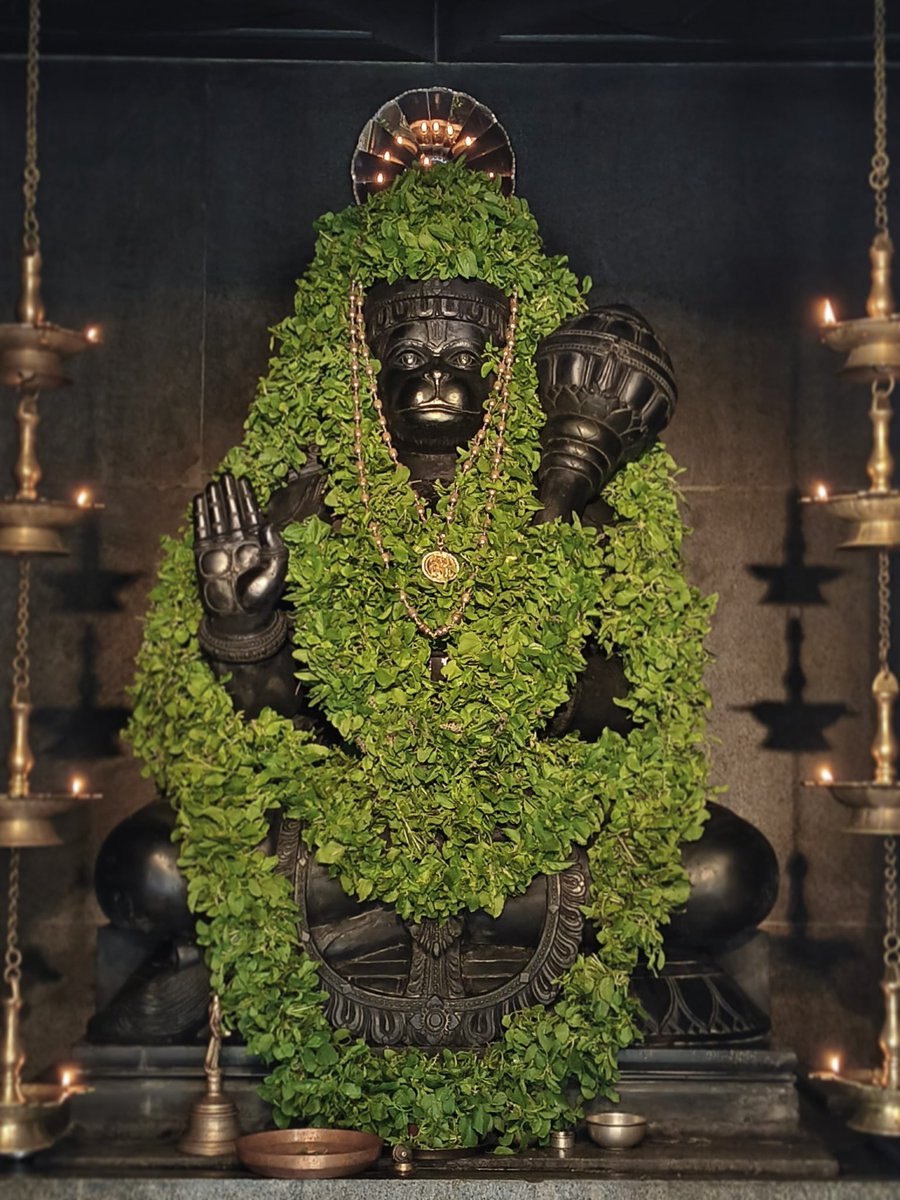 yajnshri's tweet photo. When Hanuman ji blesses you, obstacles disappear. https://t.co/AGPUpYcged