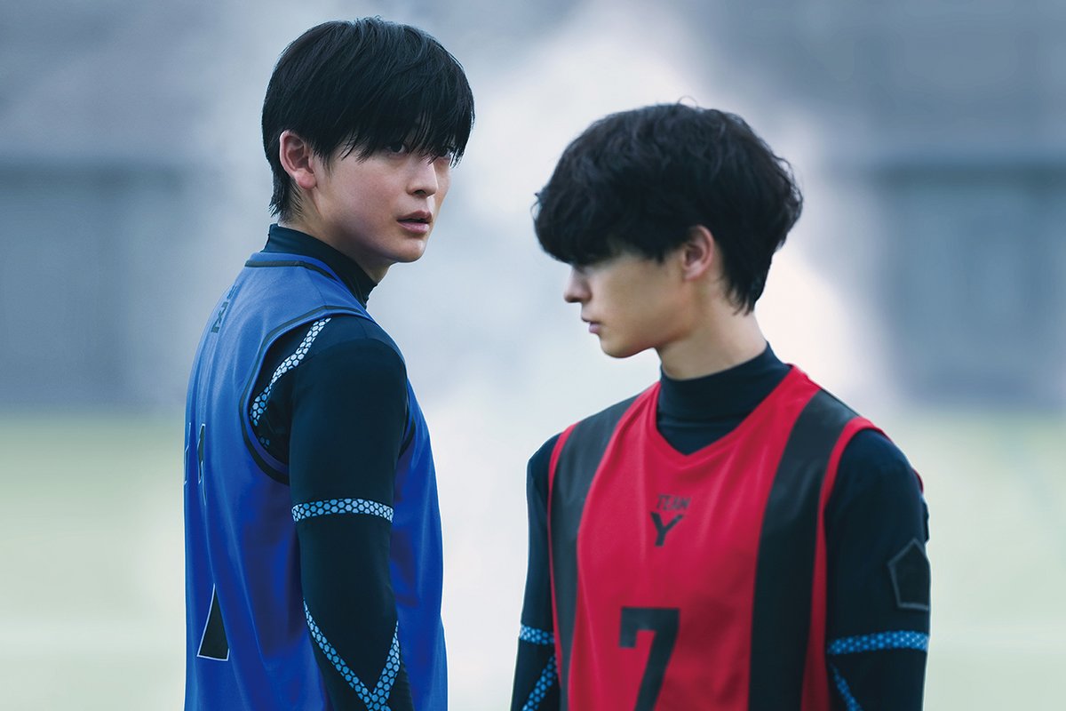 oricon's tweet photo. 高橋文哉×櫻井海音×高橋恭平×野村康太
実写映画『ブルーロック』インタビュー
⠀
"千切"高橋恭平、役作りで
長髪ならではの仕草や「"女性的"を意識」
https://t.co/KM1rpeyRPn
⠀
「実写だからこそできる魅力を伝えたい」
原作の作画に圧倒…役者の役割を実感
https://t.co/BkI6yyafXj https://t.co/KmaAFriaVd