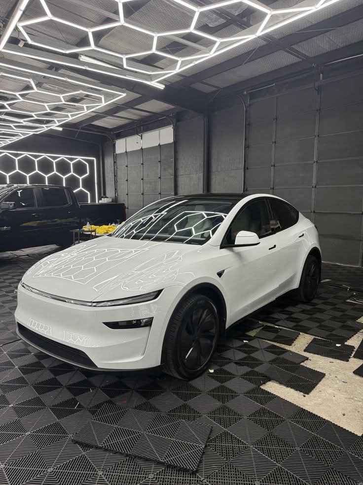 ExploreTesla11 tweet picture