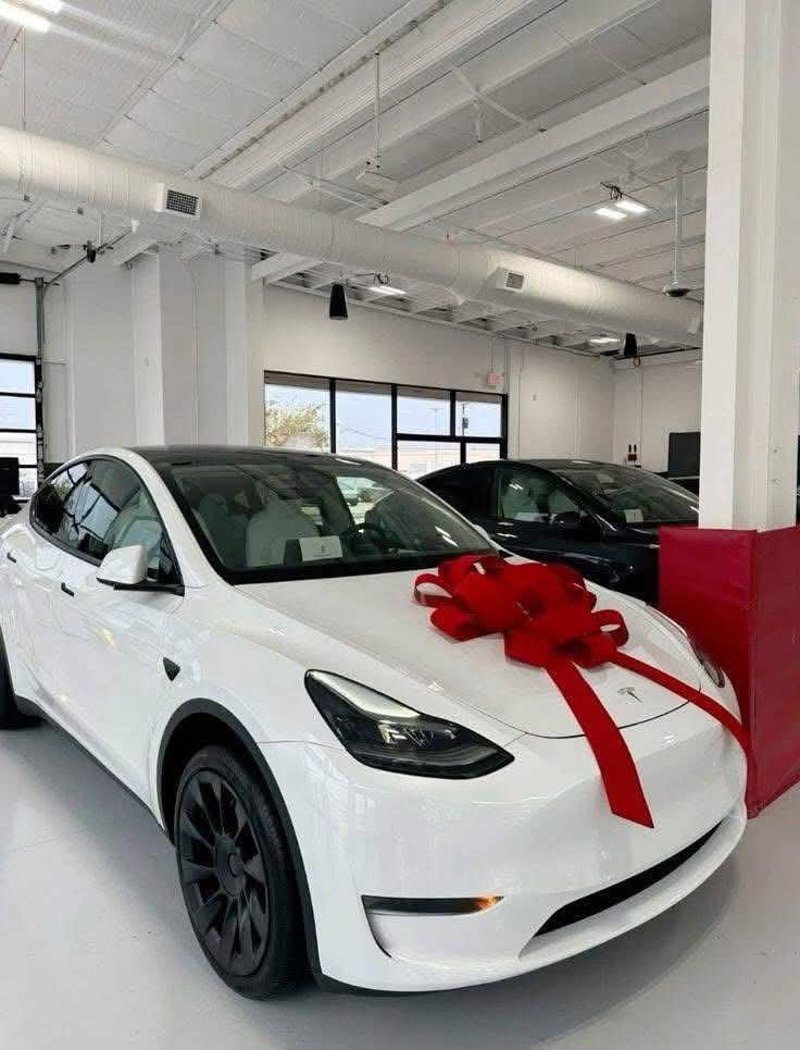 ExploreTesla11 tweet picture