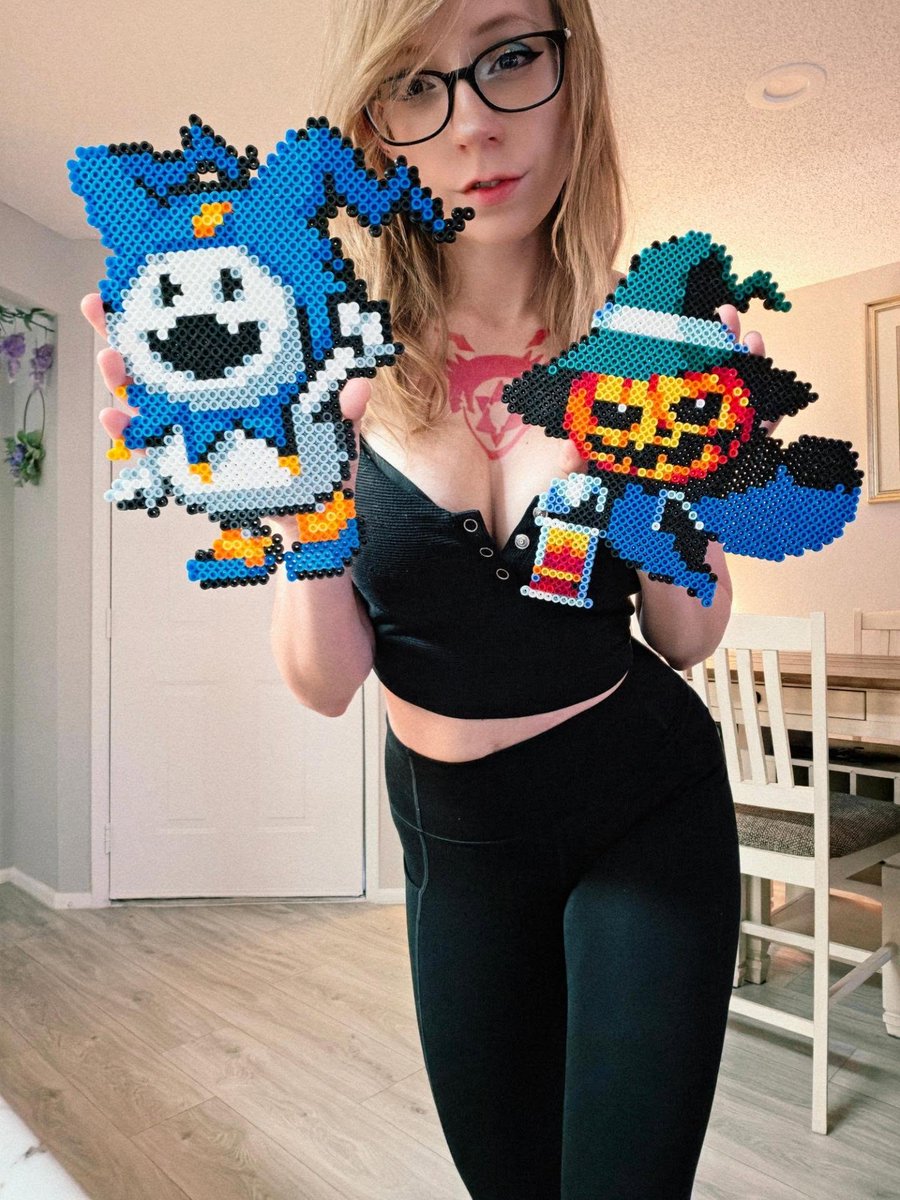 LynnCheeks93's tweet photo. Made these cuties today, hope you don't mind influx of post :3 just trying to grow my reach. I'm trying to make a new home here <3 https://t.co/xva7NUZ6qX