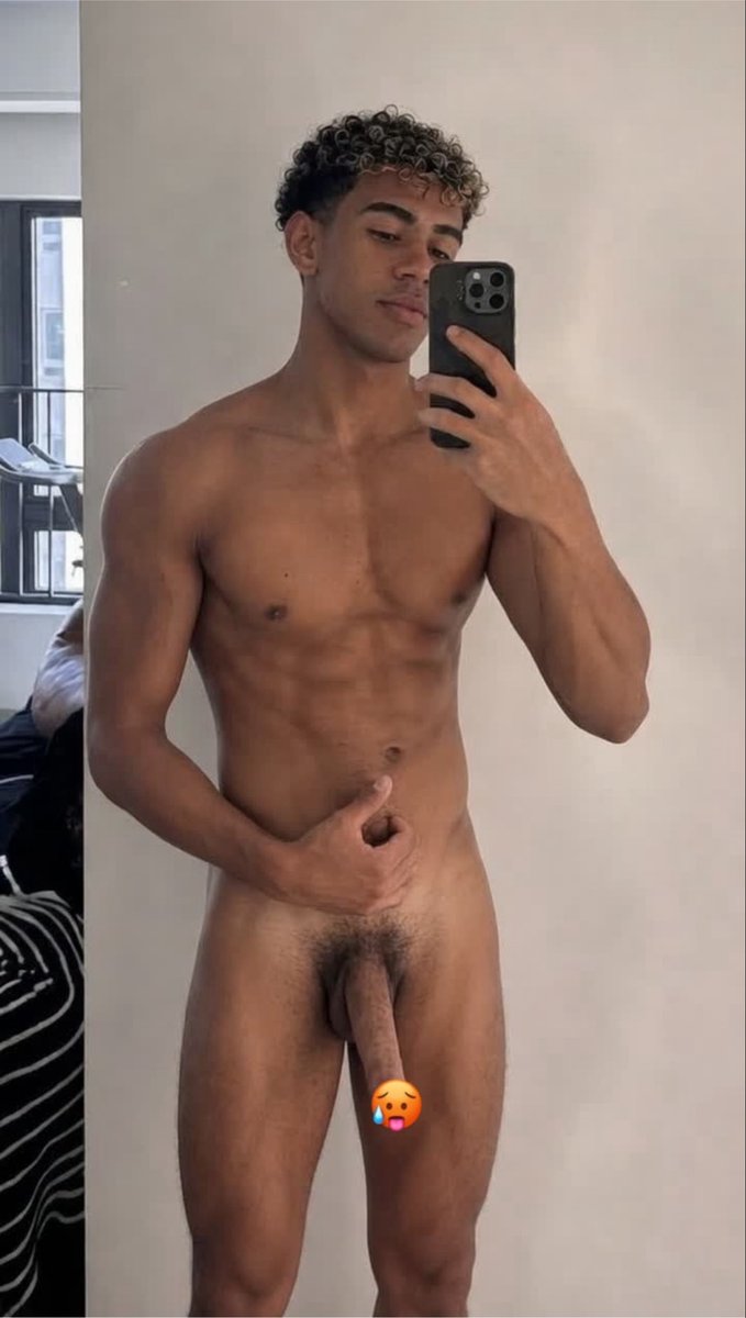 Fullfamous_'s tweet photo. 🚨‼️ ULTIMO MOMENTO 🚨‼️ 

AL JUGADOR DE FUTBOL ESTRELLA MUNDIAL "LAMINE YAMAL" , LE HAN FILTRADO SUS VIDEOS. 😳🏳️‍🌈 VIDEOS MASTURBANDOSE HASTA ACABAR💦🔞 

QUERES VERLO COMPLETO?YA DEJÉ TODO SUBIDO AL ENLACE DEL PRIMER COMENTARIO👇🏽🔥(Apresurate porque pueden eliminármelo) 🚨‼️👇🏽🔞 https://t.co/jTz360DISa