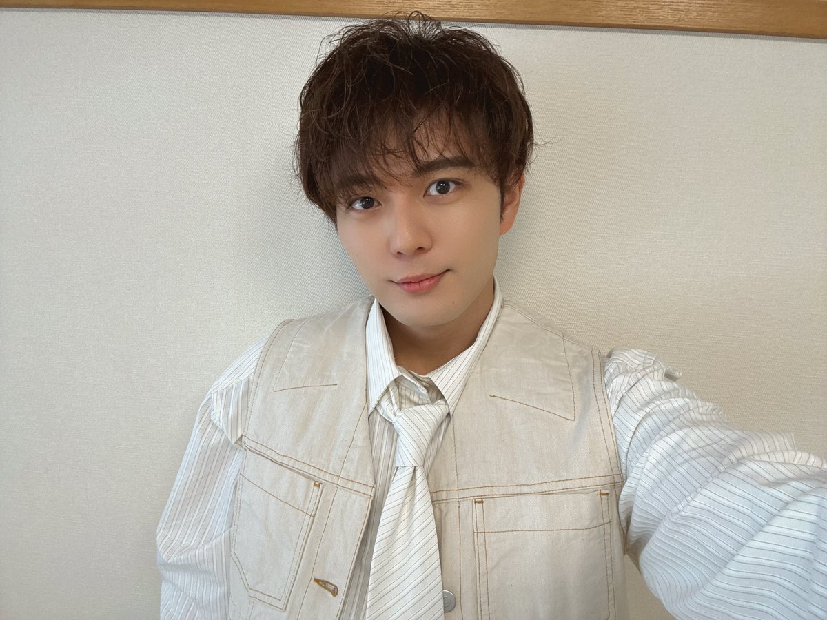 katodaigo0919's tweet photo. 本日もぽかぽか！！！
よろしくお願いします！！！

そして、今日はぽかぽか内でソロライブ『higher』のキービジュを初公開させていただきます！！
絶対見てくださいね！？！ね！？！？笑 https://t.co/5GOV68OQiW