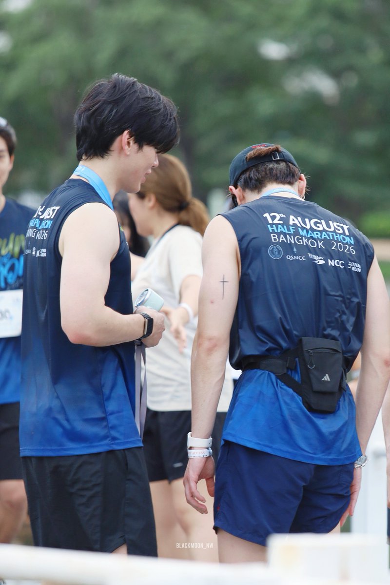 blackmoon_nw's tweet photo. วันนี้สองพี่น้องมาวิ่งด้วยกานน💛 🏃🏻🏃🏻

(แต่ผมเขินwa 🫠)

NEWWIEE RUN FOR MOM 2026
#BangkokHalfMarathon #Newwiee #KristPerawat #พิวอมแบร์กับน้องเต่า https://t.co/fCUEzHkBiQ