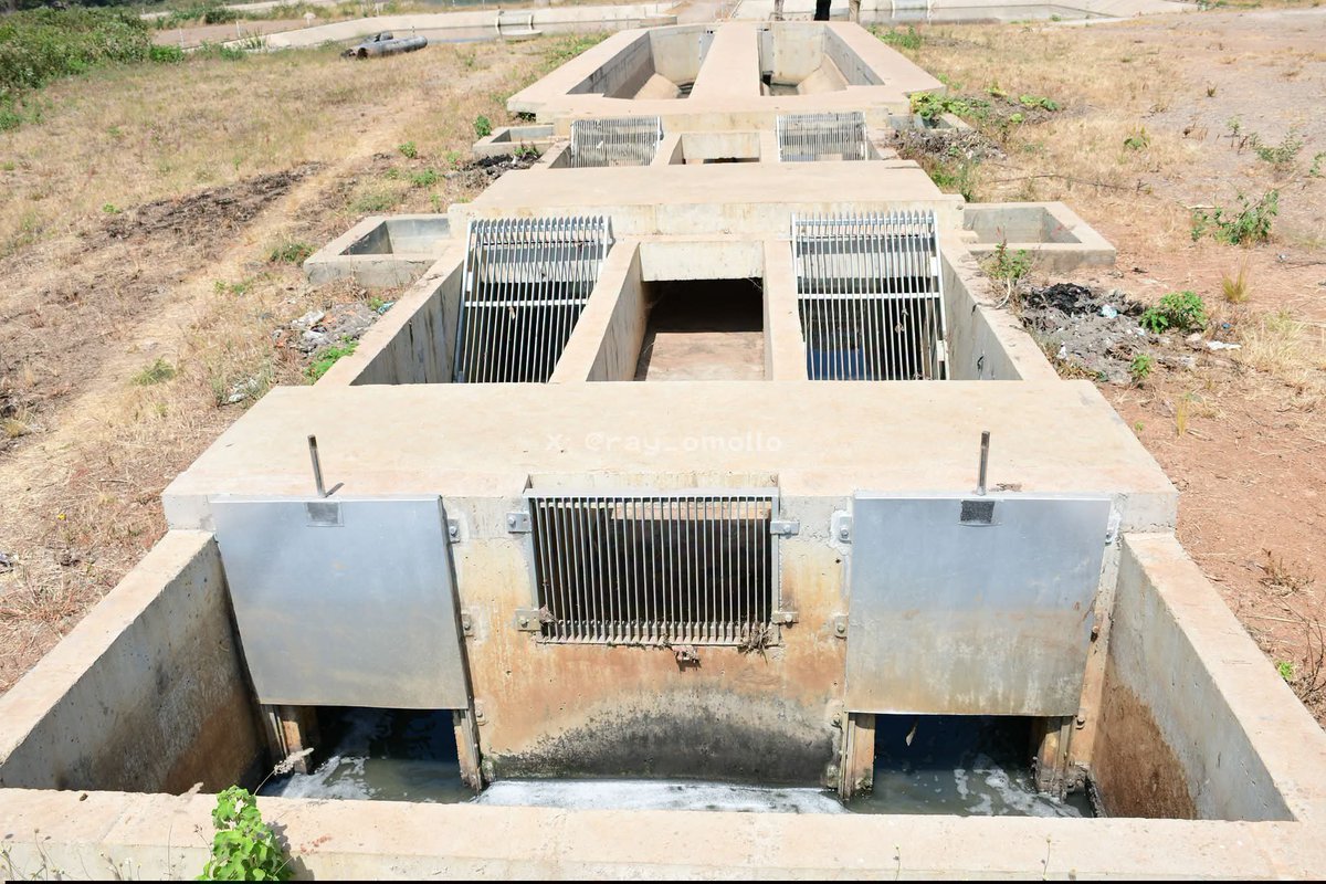 Thriving_luos's tweet photo. The Kenol–Makutano Water Supply and Sewerage Project is complete and awaiting official commissioning.

Implemented by AWWDA, the project includes 31.5 km of sewer network and a modern 15-acre treatment facility at Nanga, with a capacity of 3,000 cubic metres of wastewater daily. https://t.co/KmoIqgzFtv