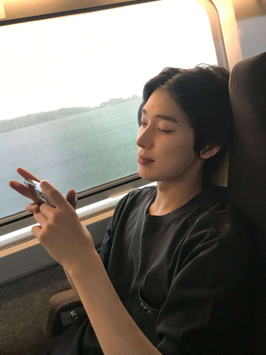 goldenksunoo's tweet photo. weverse dm🌟💌 #SUNOO #선우

busan behind photos ~

<1/3> https://t.co/55Q9l4Hpwc