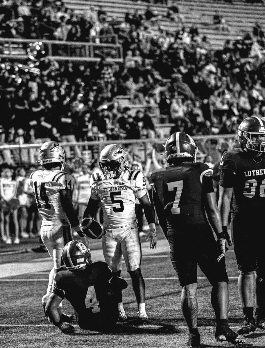 leek2cold_'s tweet photo. This year is Personal. I’m uncommitted as of now but I’m super COMMITTED to helping any program win.
To Young Leek,
What’s the Move 5? Win!!!!
Do it Fast💨
Malik2.0 #Freakshow #GameTime #PersonalYear #ProveThemWrong #MakethemBelieve #BoscoVsEverybody #speedkills https://t.co/wb1j8hjXPV