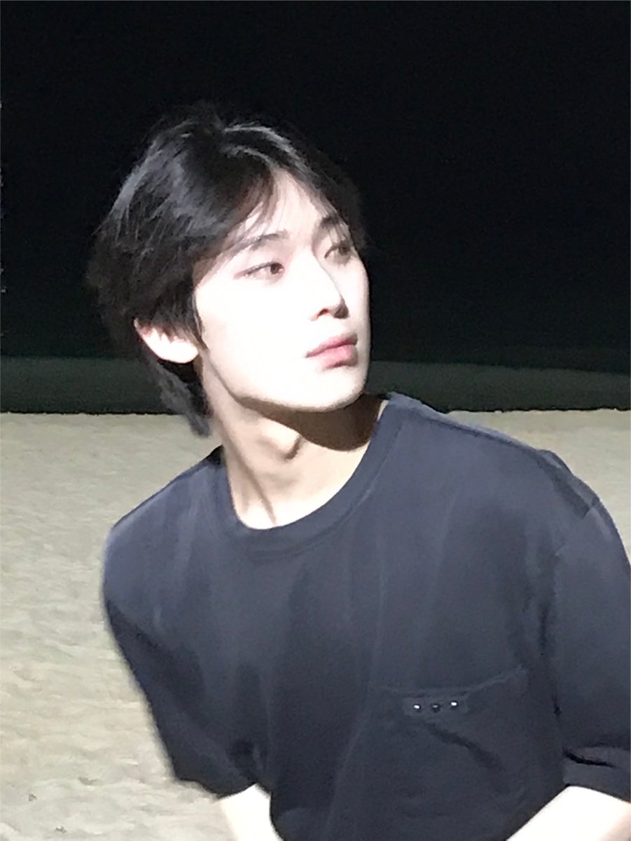 goldenksunoo's tweet photo. these pics 🙈💕🌊

#SUNOO #선우 https://t.co/CSgFqUZ85A